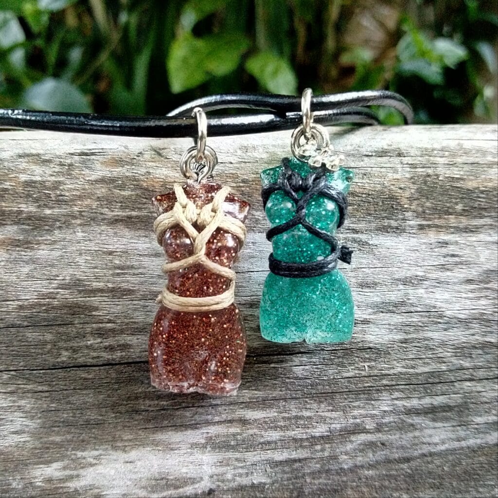 mini goddess necklace - brown and green