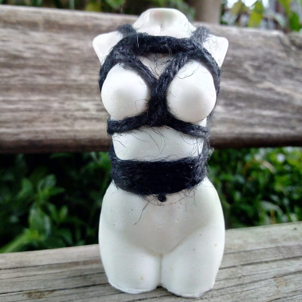 Rope bunny Luna - Shibari creations