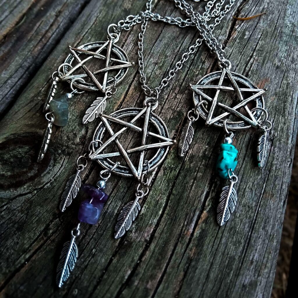 Nyx necklace