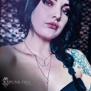 Rosaria Necklace