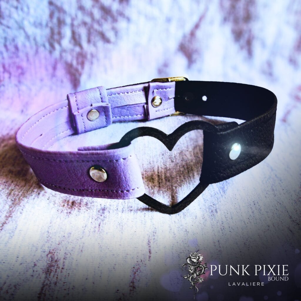 Heart Breaker Collar by Punk Pixie Bound