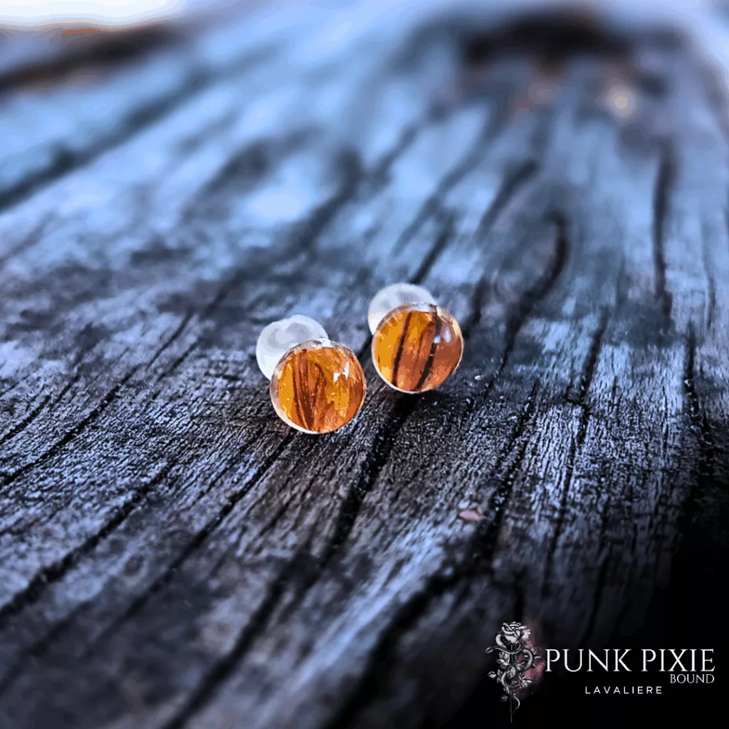 Nasturtia Stud Earring