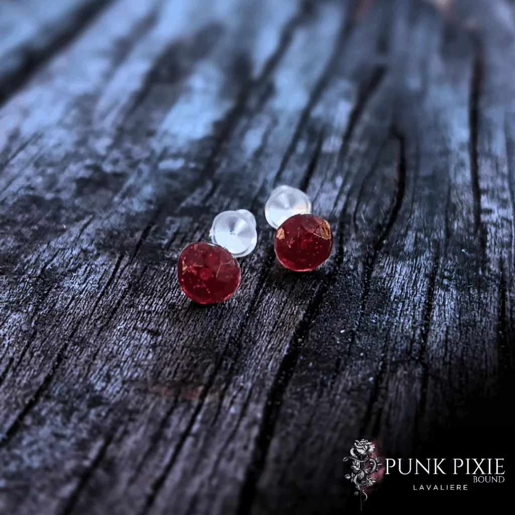 Rouge Secret Stud Earring