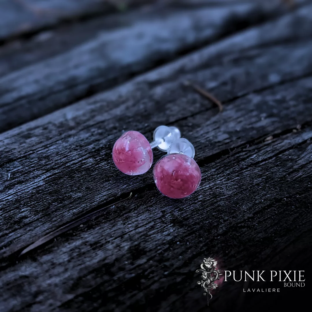 Naku Stud Earring - Image 2